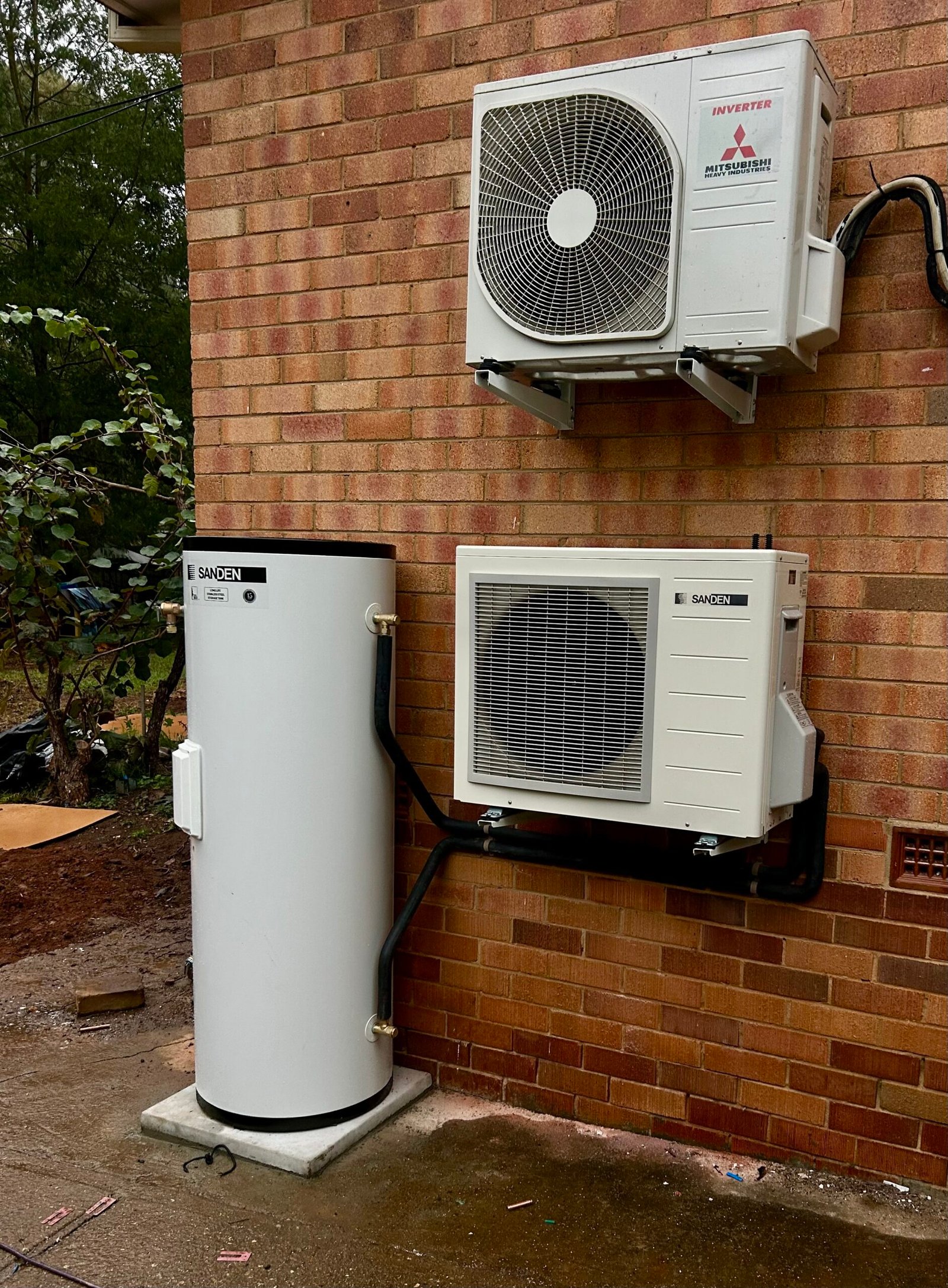 Heat pump detail 3